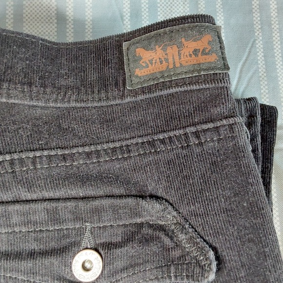 Levi's 515 Women's Black Corduroy Boot Cut Pants Size 6M Back Pocket Flaps - Picture 3 of 12